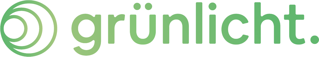 Logo der Firma grünlicht mit dem ausgeschriebenen Wort "grünlicht" und symbolisierten Wellenlinien, alles in grün